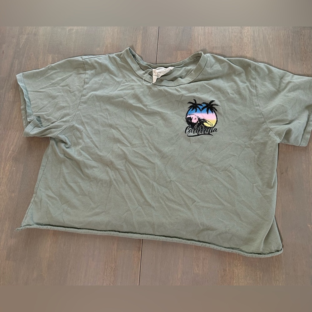 Women’s Crop Top T-Shirt